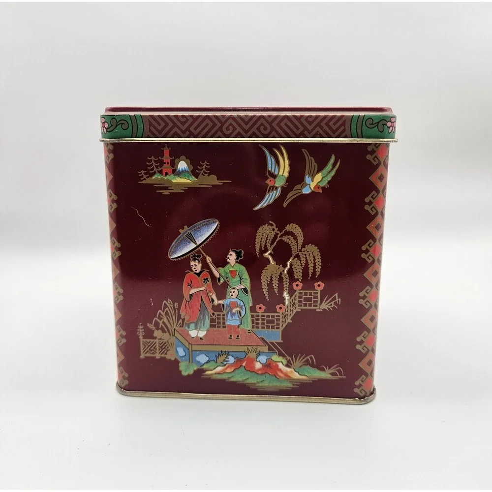 Vintage 1970s Daher Chinoiserie Pagoda Design Tea Tin, Made in England
